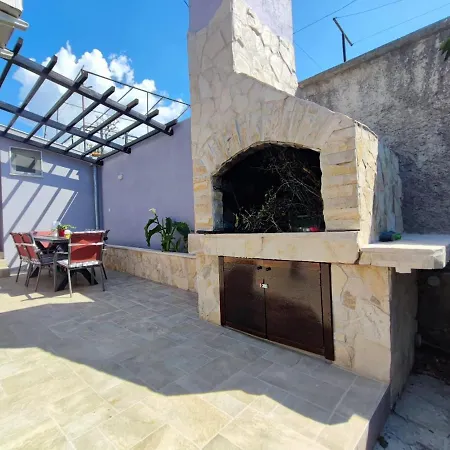 Apartamento Marijano *